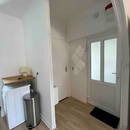 Centre : Climatise Avec Fibre, Wifi Et Parking Linas